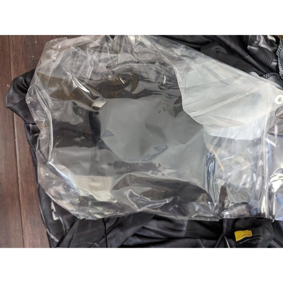 NEW Batman Halloween Dress Up Costume Boys Medium 8 with Mask - Picture 4 of 6